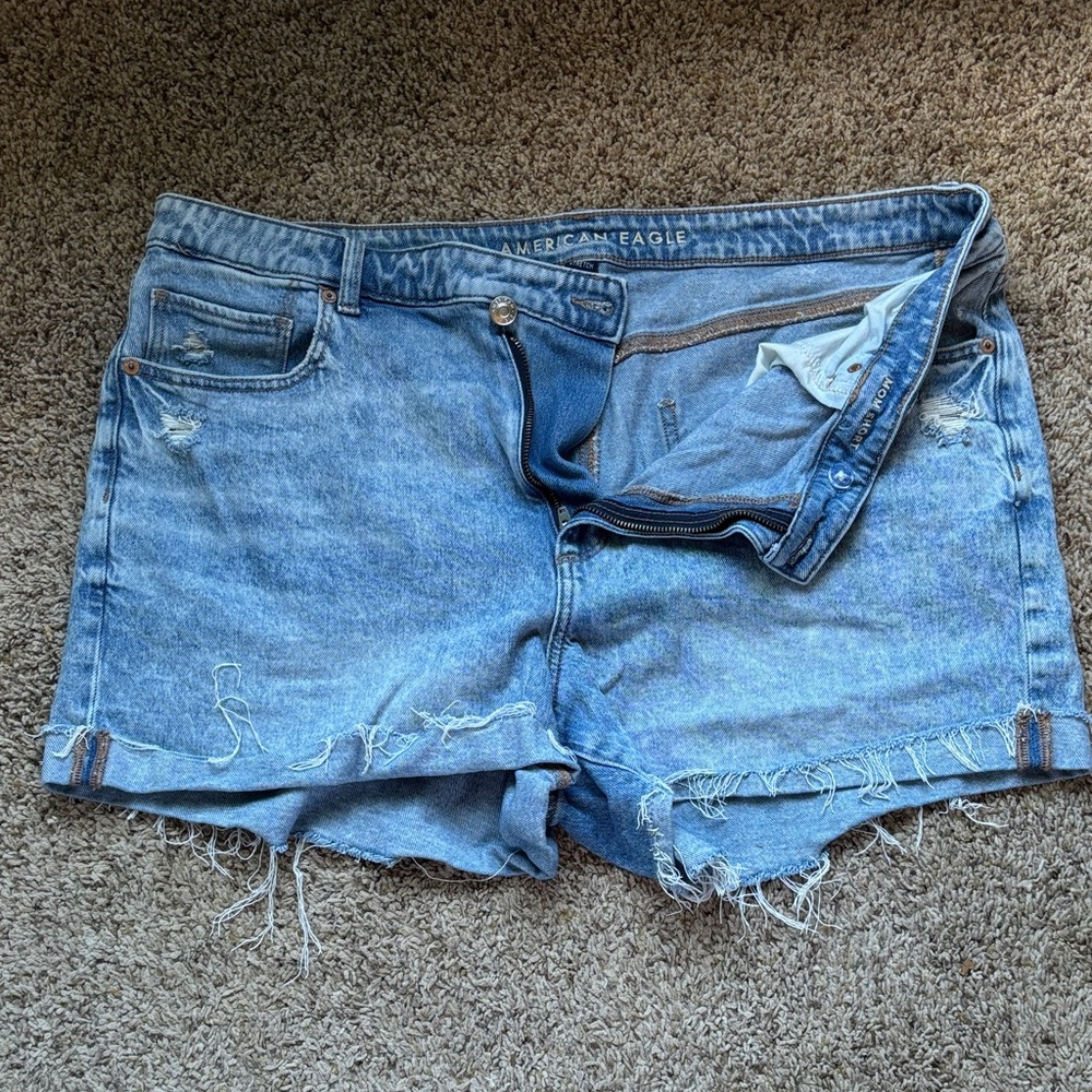 American Eagle Mom Shorts
